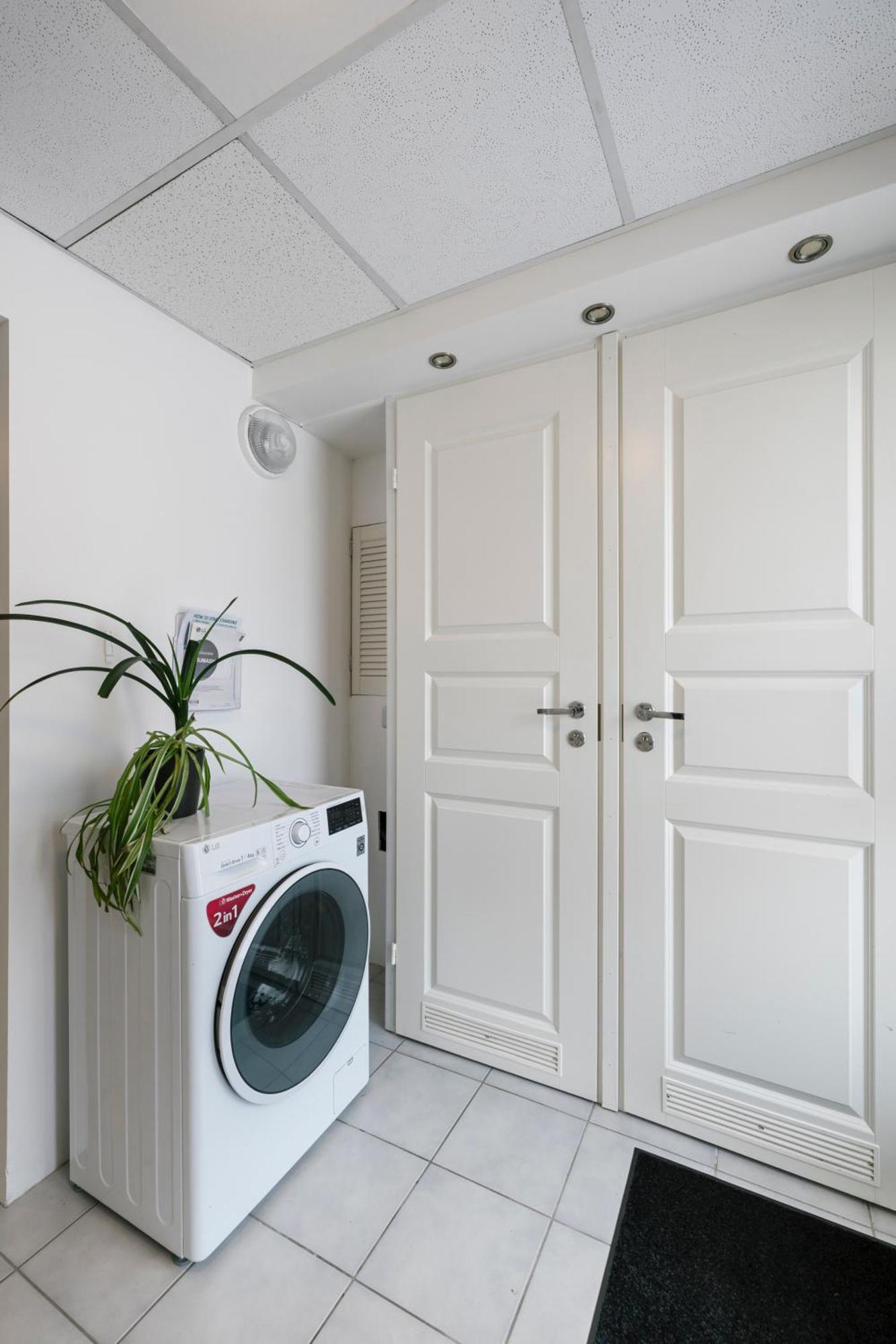 Apartment For One - White ทาลลินน์ ภายนอก รูปภาพ
